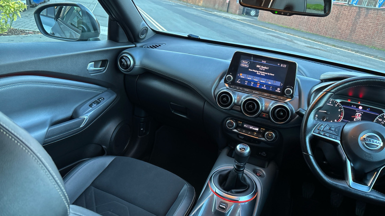 Nissan Juke 1.0 DiG-T Tekna 5dr Petrol Hatchback